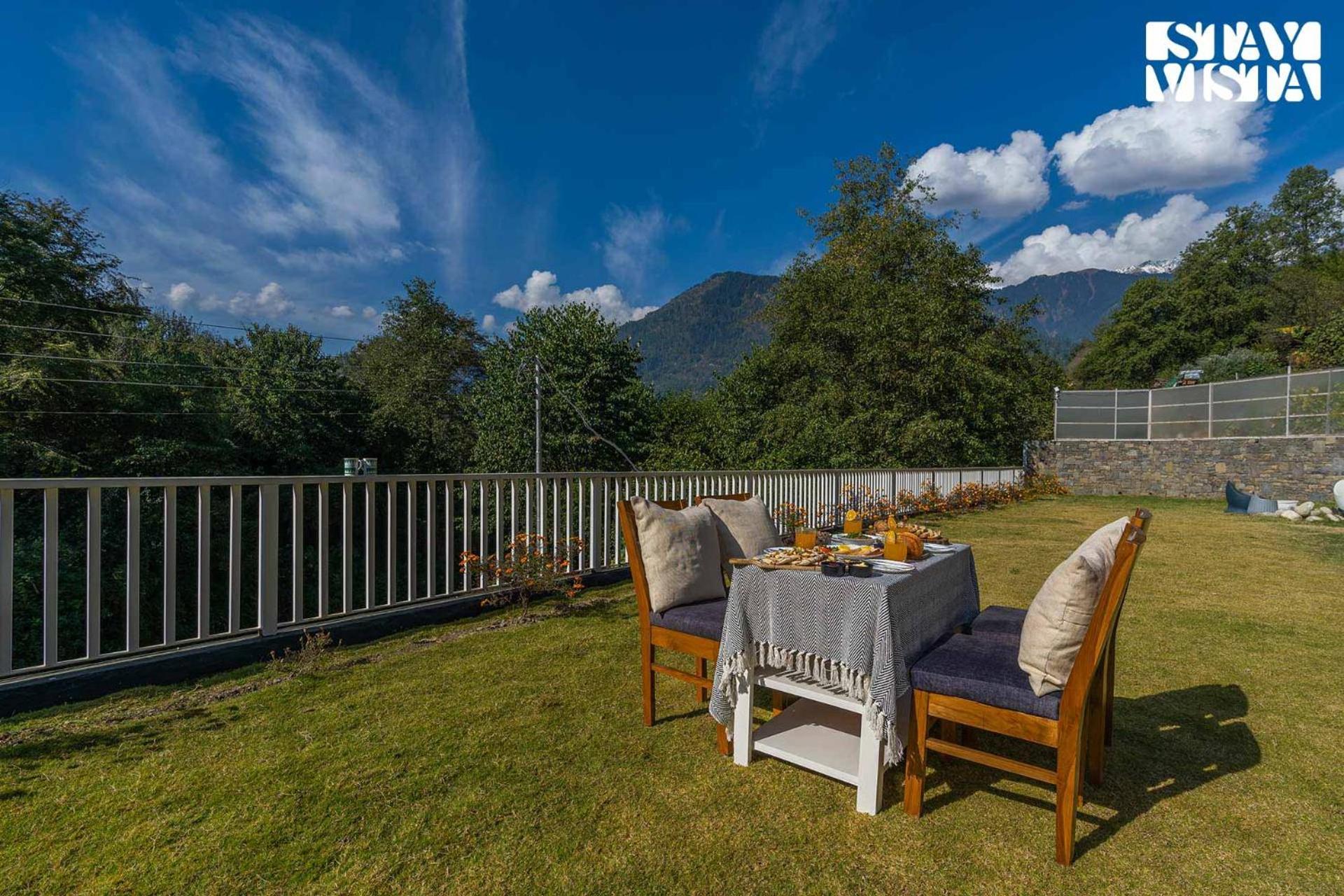 Stayvista At Riverside Symphony Manali  Exterior photo